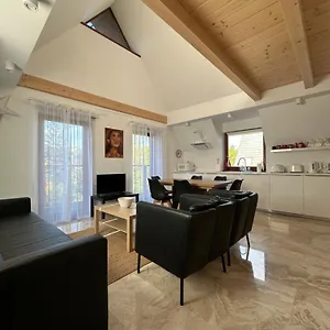 Nika Apartament
